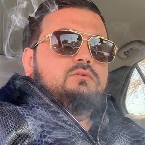 Meet your Posher, Robert